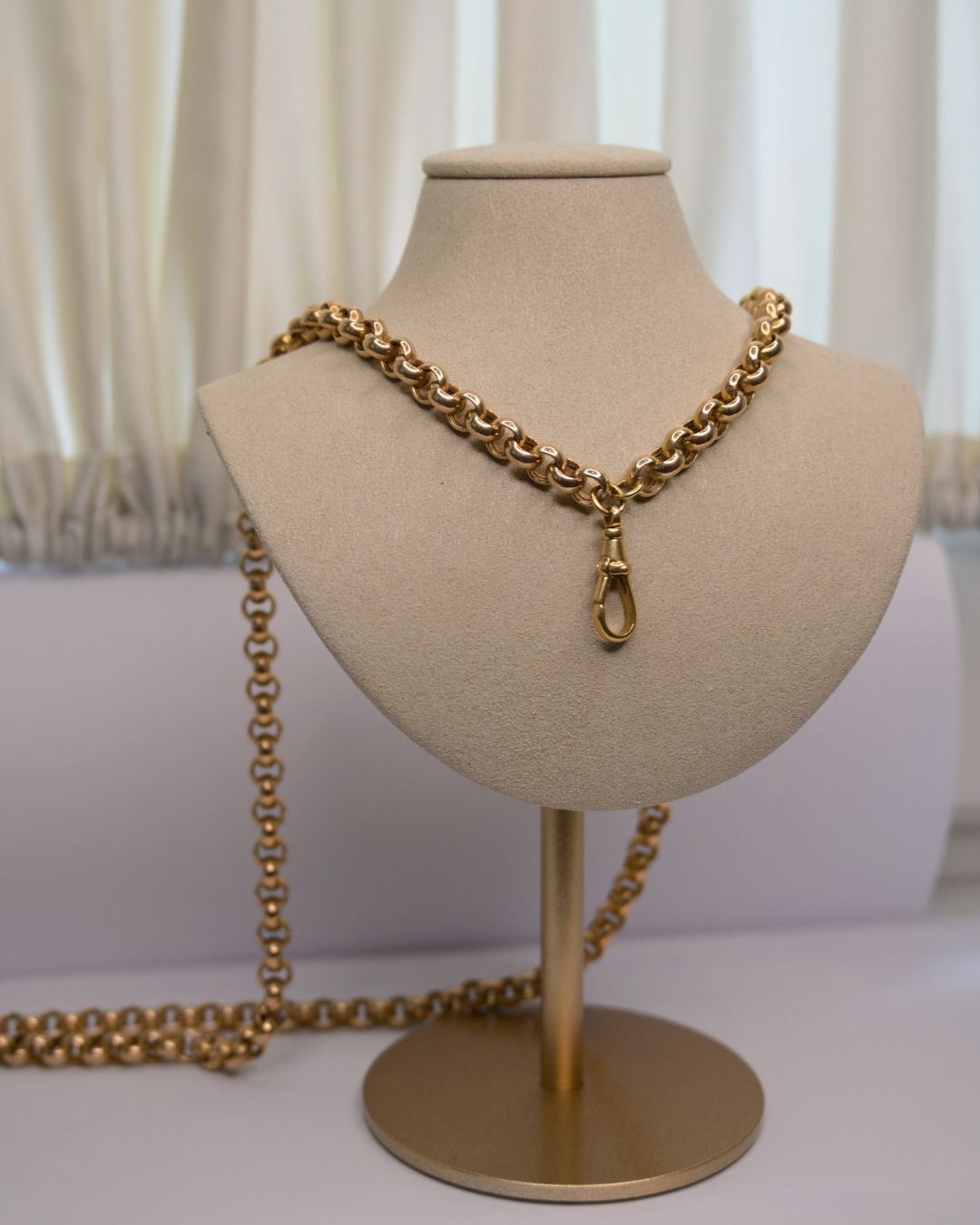 Axelle Delhaye - Grande Chaîne en Or