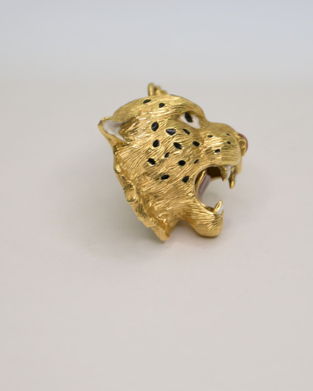 Axelle Delhaye - Pendentif Tigre