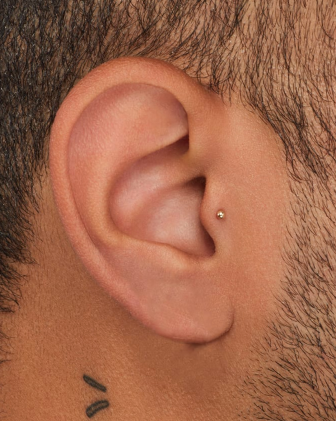 Maria Tash- 2.5mm Ball Threaded Stud