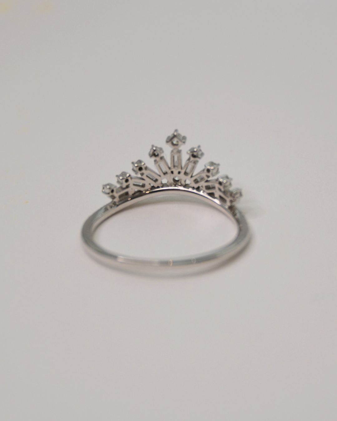 Axelle Delhaye - Bague Couronne Or blanc