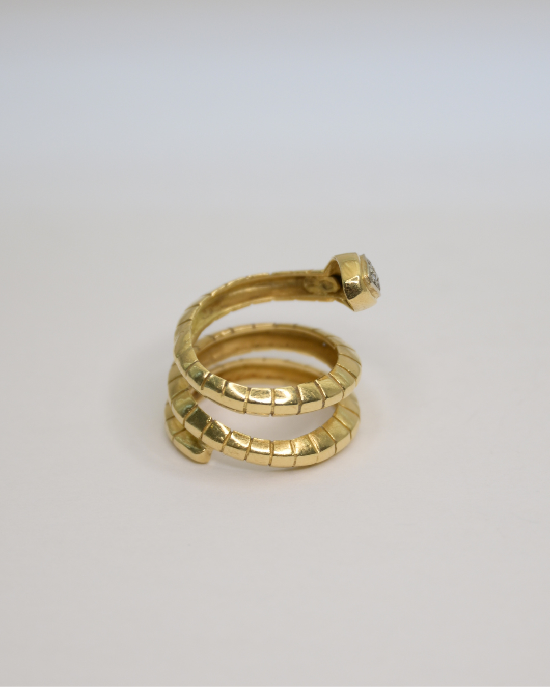 Axelle Delhaye - Bague Serpent Or et Diamants