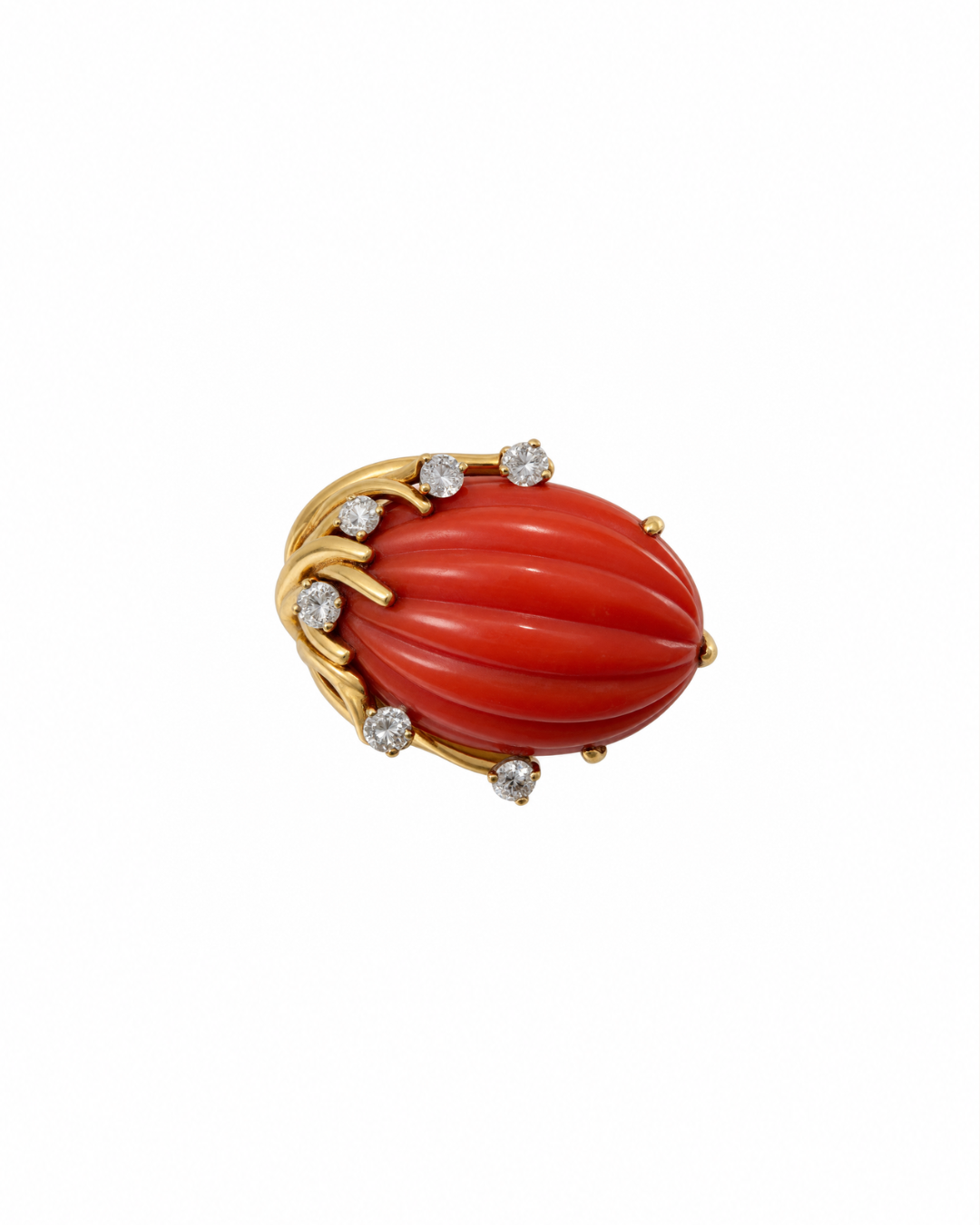 Axelle Delhaye - Bague forme melon en corail et diamants