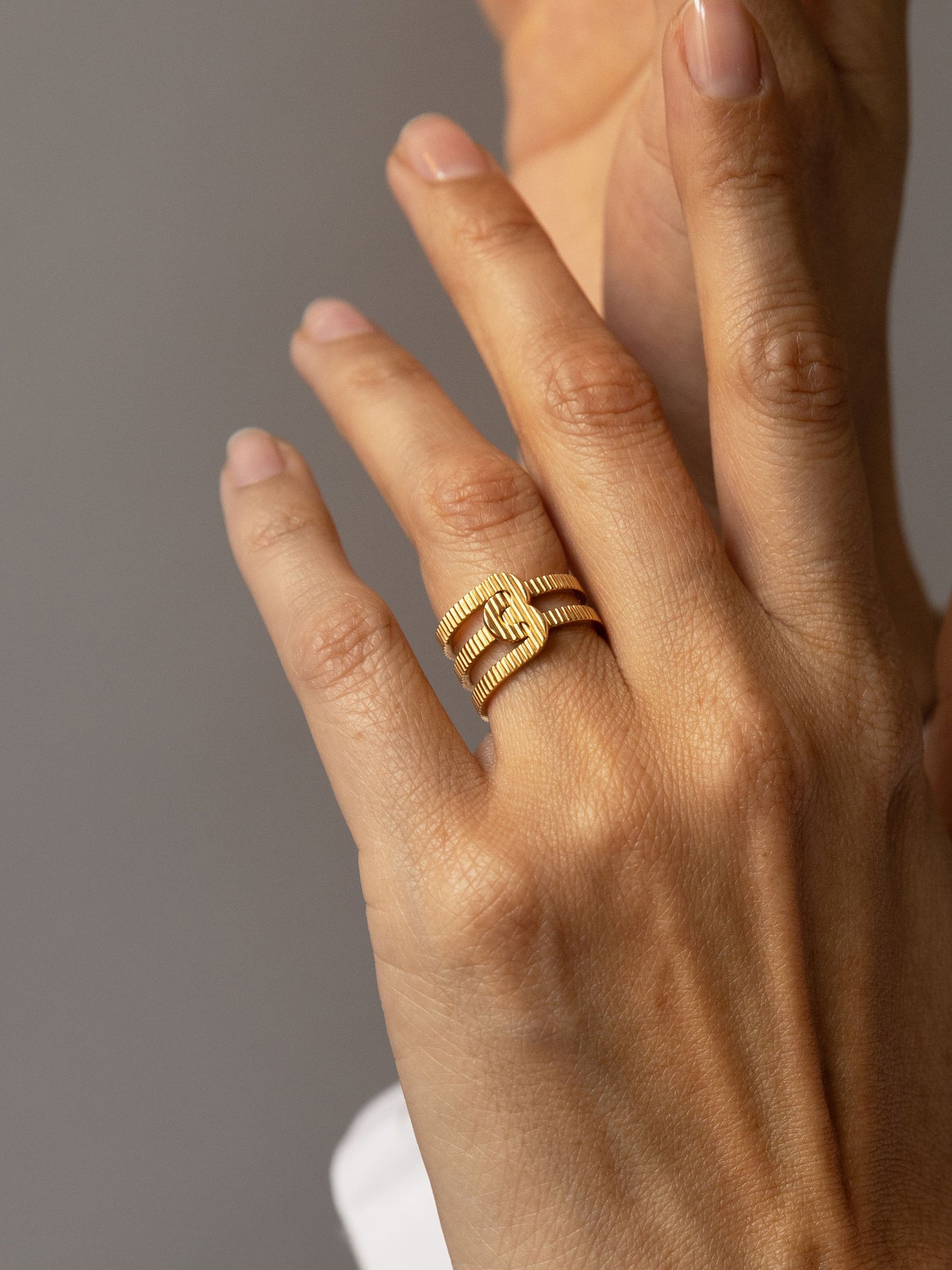 JEM - Demi-bague Double Étreintes godronnée