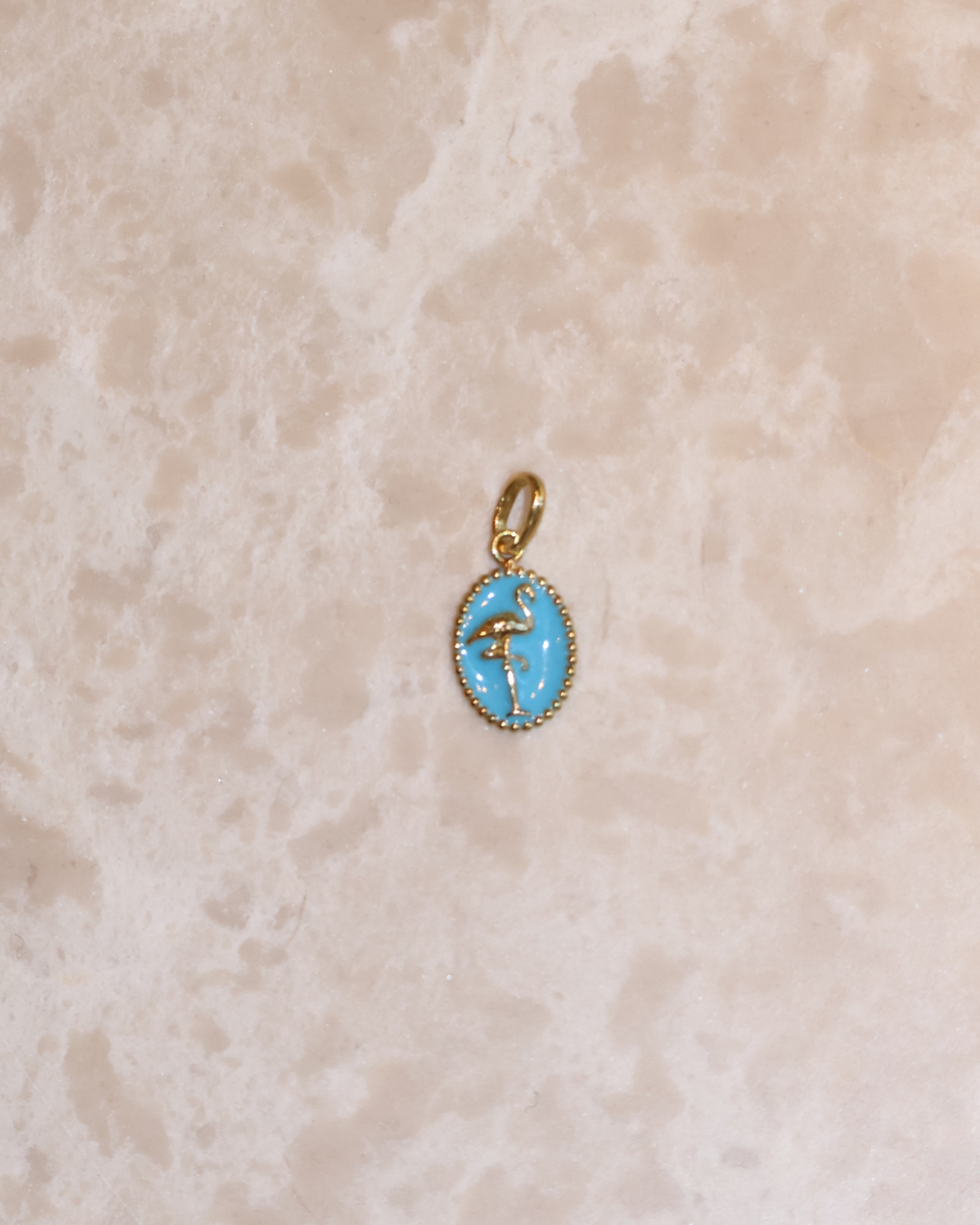 Gigi Clozeau- Pendentif Flamant résine bleu clair, or jaune