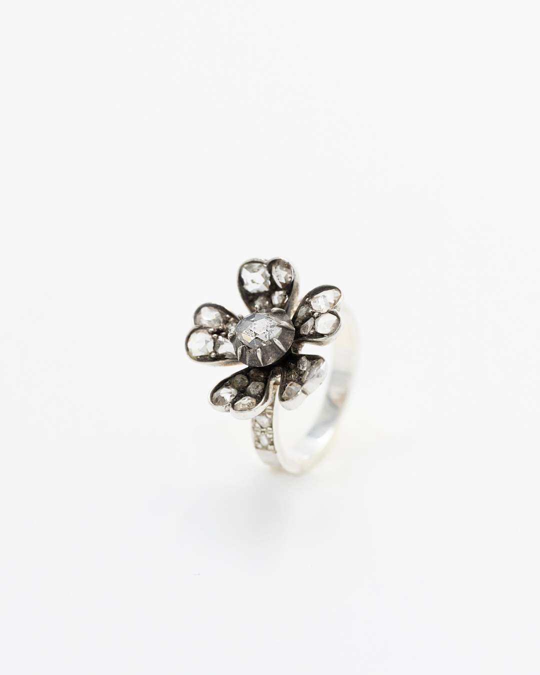 Axelle Delhaye - Bague Fleur