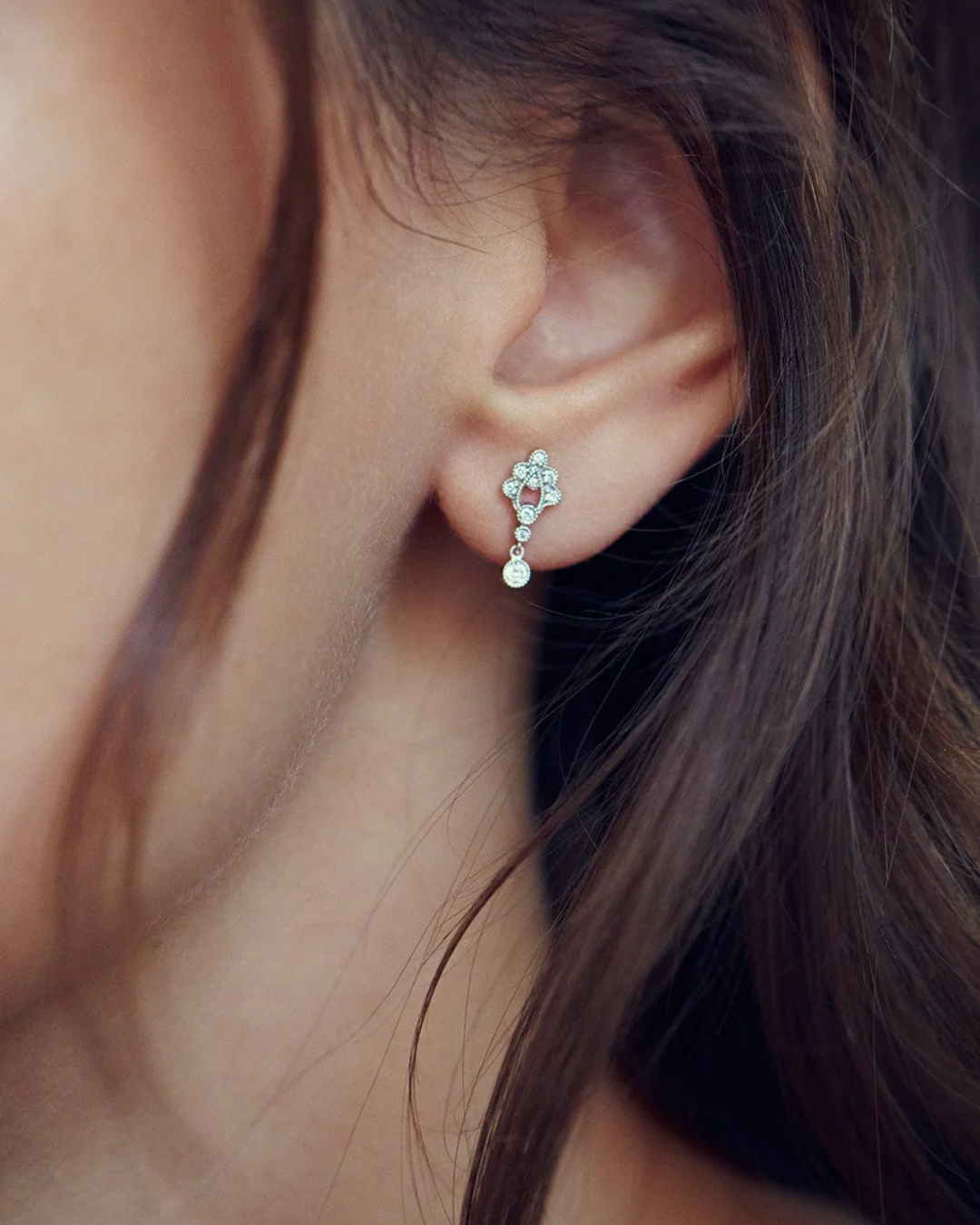 Stone - Victoria Single Loop White Gold Diamonds