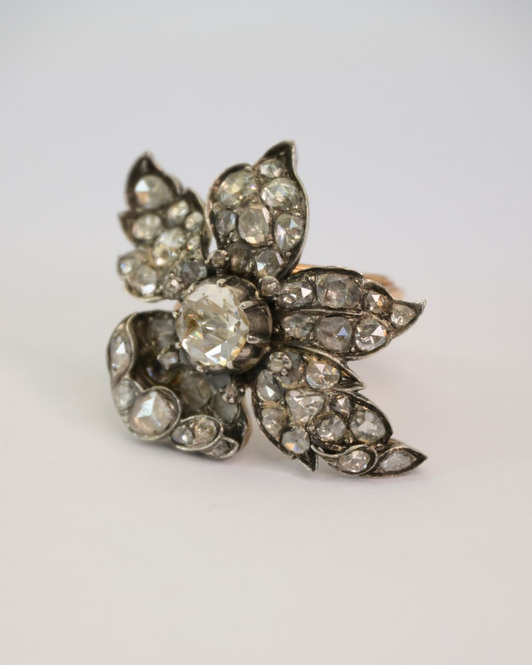 Axelle Delhaye - Bague grande Fleur
