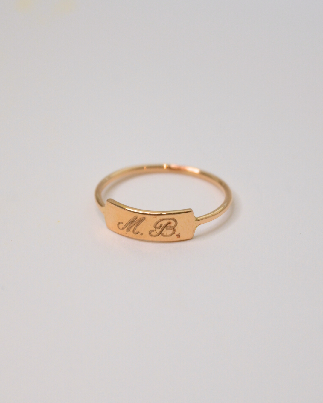 Axelle Delhaye - Bague initiales M.B