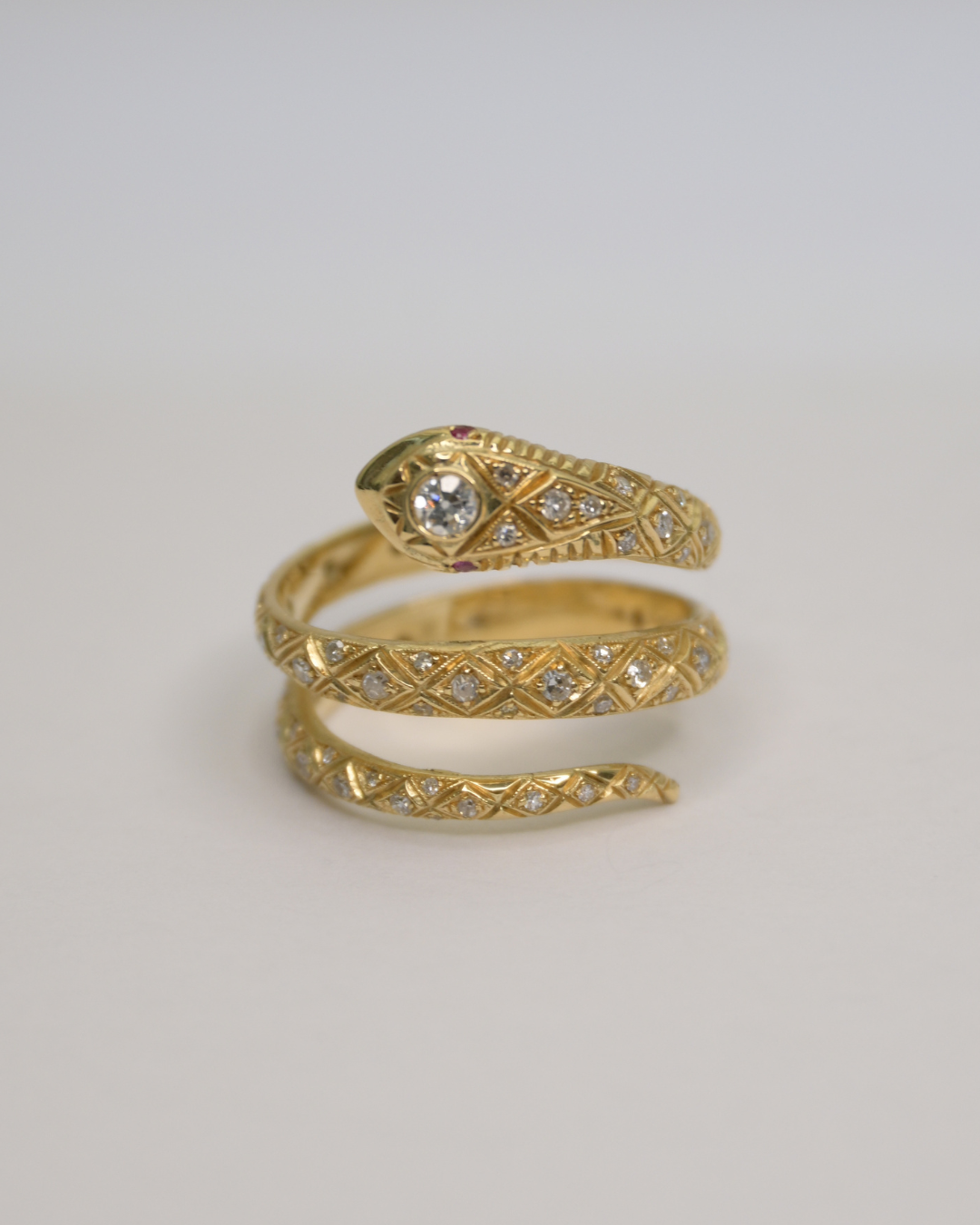 Axelle Delhaye - Bague Serpent diamants
