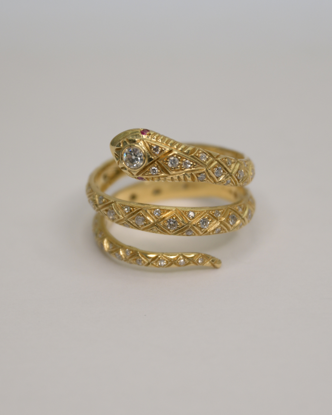 Axelle Delhaye - Bague Serpent diamants