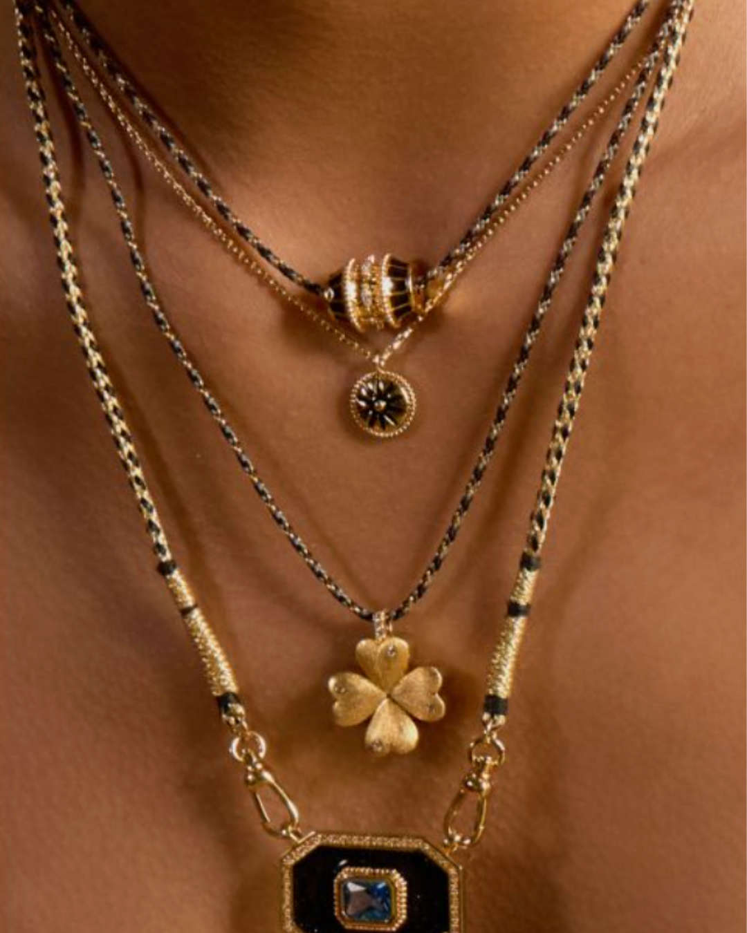 Mya Bay - COLLIER BLACK FLOWER