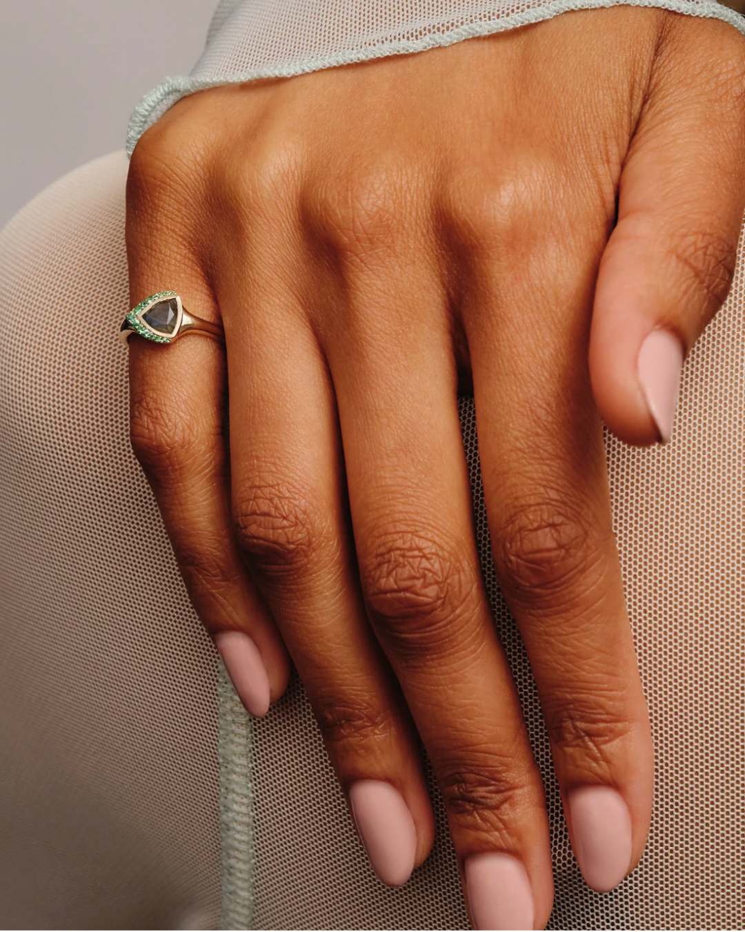 Métier - AZ Gemstone Trillion Ring Labradorite and Emerald